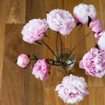 7 Inspirasi Kreasi Bunga untuk Mempercantik Ruangan 7