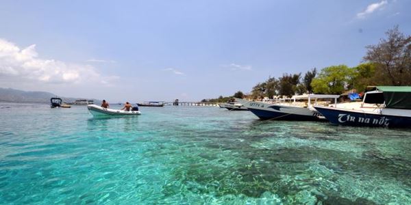 Gili Nanggu dan Pesona Ketenangan Pantainya