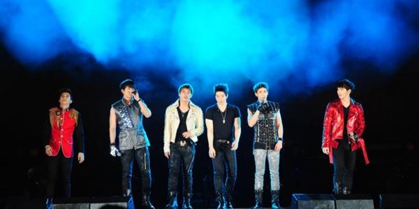 Besok Konser, 2PM Akhirnya Telah Tiba di Jakarta Pagi Ini