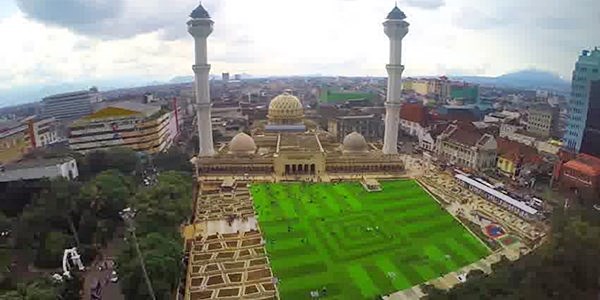 Info KAA 2015 Masjid Bandung Raya Ditunjuk Gelar Jumatan Para Tamu