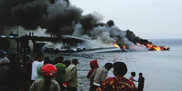 Kapal Yang Mengangkut 625 Ekor Sapi Terbakar, Ini Penyebabnya