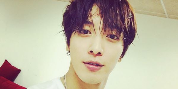 Yong Hwa CN Blue Bikin Heboh Fans Setelah Upload Foto Ini!!