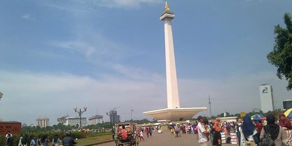 Ulang Tahun ke-40, Google Tampilkan Sejarah dan Proses Pembuatan Monas 2