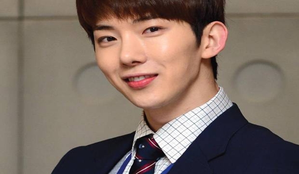 Unggah Gambar Self-harming, Jo Kwon Buat Fans Khawatir