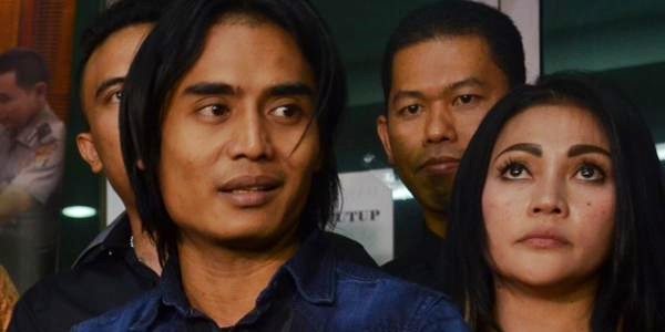 Tak Terima Istrinya Dilaporkan, Charly Laporkan Balik Rere Regina