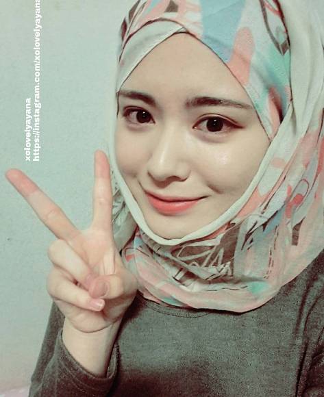 galery foto ayana moon