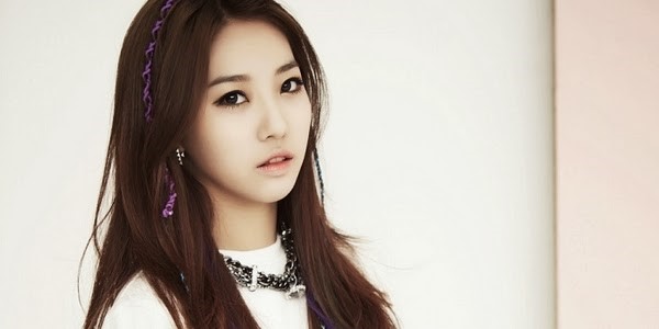 Tulang Lengan Dahye BESTie Patah, Agensi Terpaksa Ubah Jadwal Comeback