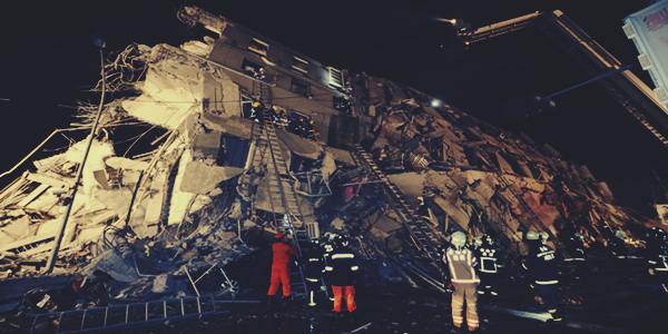 Gempa Taiwan 6.4 SR  foto bagunan runtuh dan korban semakin bertambah