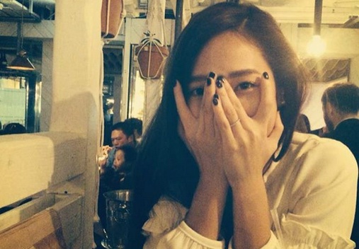 MV Selesai Digarap, Album Debut Solo Jessica Jung Ditunda