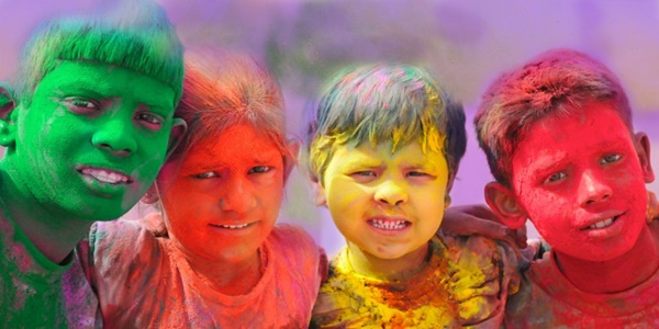 Serunya Menyambut Musim Semi Lewat Festival Holi