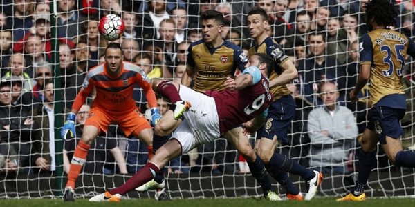 Andy Carrol Hattrick, Arsenal Gagal Kalahkan West Ham United