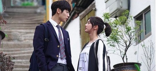 Begini Chemistry Hyeri dan Min Hyuk CN BLUE Jadi Adik Kakak di Ddanddara