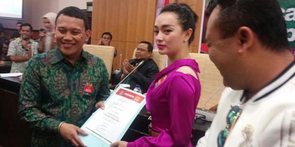 Jadi Contoh Masyarakat, MPR Angkat Zaskia Gotik Jadi Duta Pancasila