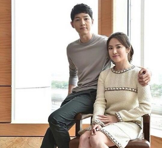 Song Song Couple in Hong Kong