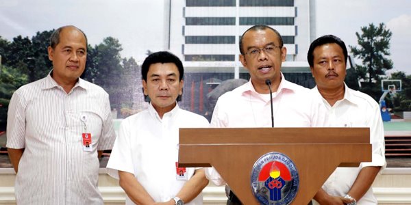 Rusuh Lagi, Kemenpora Mulai Bahas Pembekuan ISC 2016