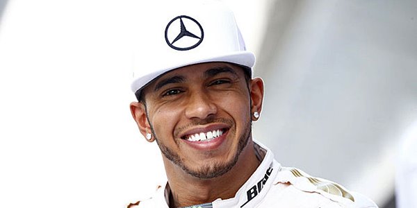 Hamilton Pole, Rosberg dan Vettel Kena Penalti di GP Austria Besok