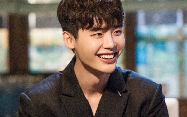 Lee Jong Suk Dikonfirmasi Bintangi ‘While You Were Sleeping’