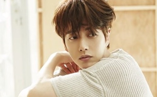 Park Hae Jin Kencan Romantis di Still Cut 'Man to Man'