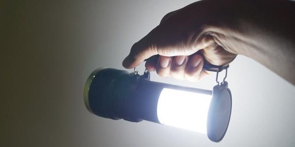 Suka Mati Lampu, Yuk Kenali 5 Jenis Lampu Senter yang Bisa Kamu Pilih