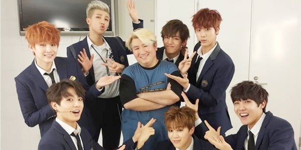 Dapat Penghargaan Presiden, Bang Si Hyuk Justru Sumbangkan Hadiahnya