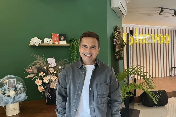20 Tahun Vakum, Tre Amor Vati Comeback ke Dunia Musik Lewat Single Perih